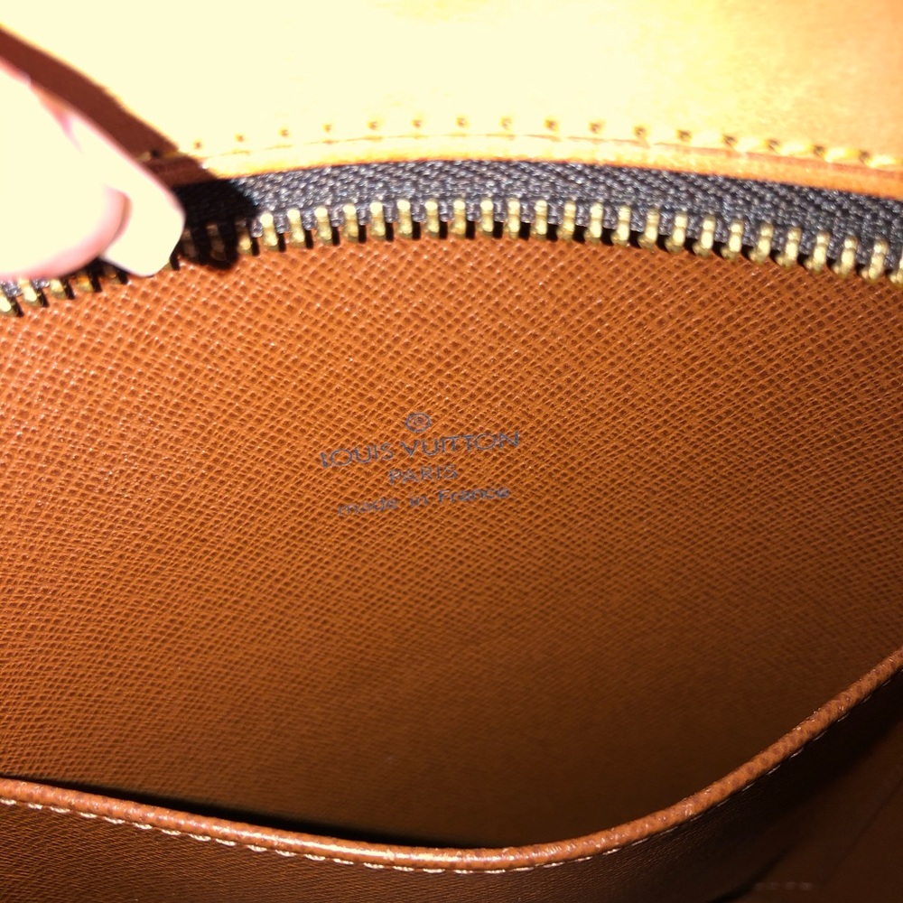 AUTH Louis Vuitton Drouot Crossbody EXCELLENT COND - Picture 7 of 8